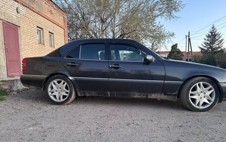 Mercedes-Benz C-Класс, 1996 год, 350 000 рублей, 5 фотография