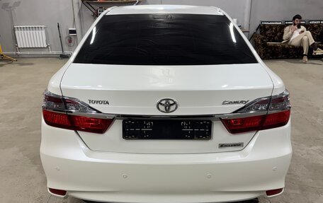 Toyota Camry, 2016 год, 1 890 000 рублей, 4 фотография