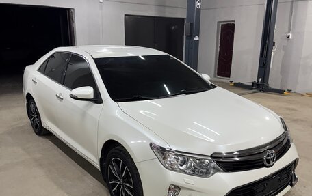 Toyota Camry, 2016 год, 1 890 000 рублей, 2 фотография