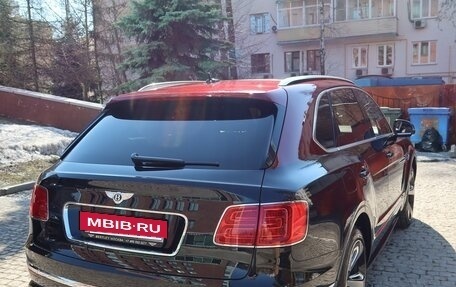 Bentley Bentayga I, 2018 год, 16 000 000 рублей, 4 фотография