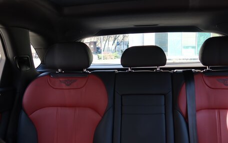 Bentley Bentayga I, 2018 год, 16 000 000 рублей, 22 фотография