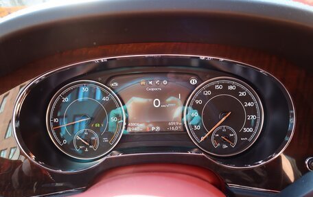 Bentley Bentayga I, 2018 год, 16 000 000 рублей, 20 фотография