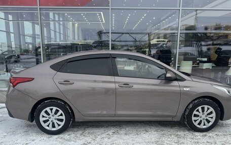 Hyundai Solaris II рестайлинг, 2018 год, 950 000 рублей, 4 фотография