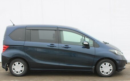 Honda Freed I, 2010 год, 1 090 000 рублей, 4 фотография