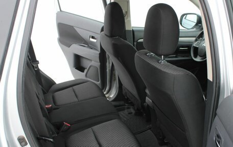 Mitsubishi Outlander III рестайлинг 3, 2013 год, 1 290 000 рублей, 13 фотография