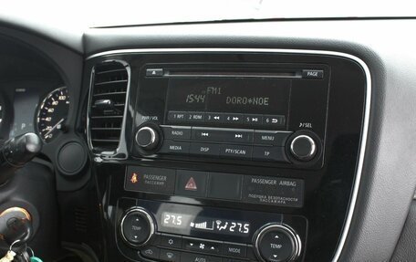 Mitsubishi Outlander III рестайлинг 3, 2013 год, 1 290 000 рублей, 19 фотография