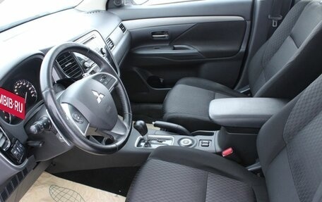 Mitsubishi Outlander III рестайлинг 3, 2013 год, 1 290 000 рублей, 14 фотография