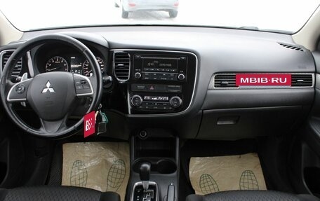 Mitsubishi Outlander III рестайлинг 3, 2013 год, 1 290 000 рублей, 17 фотография