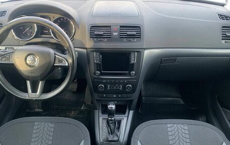 Skoda Yeti I рестайлинг, 2015 год, 1 350 000 рублей, 13 фотография