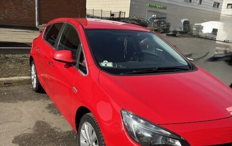 Opel Astra J, 2013 год, 950 000 рублей, 3 фотография
