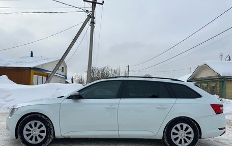 Skoda Superb III рестайлинг, 2017 год, 1 570 000 рублей, 4 фотография