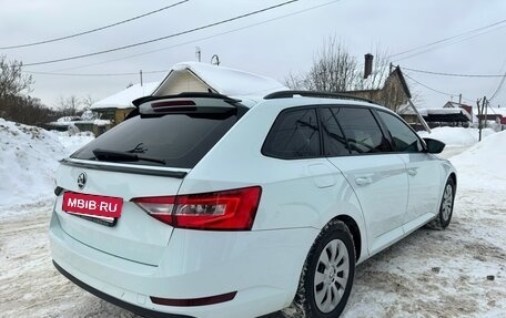 Skoda Superb III рестайлинг, 2017 год, 1 570 000 рублей, 6 фотография