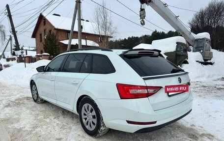 Skoda Superb III рестайлинг, 2017 год, 1 570 000 рублей, 7 фотография