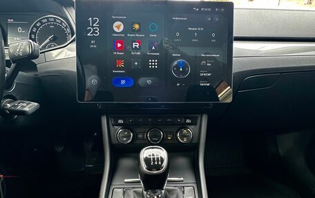 Skoda Superb III рестайлинг, 2017 год, 1 570 000 рублей, 15 фотография