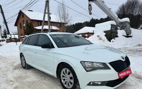 Skoda Superb III рестайлинг, 2017 год, 1 570 000 рублей, 3 фотография