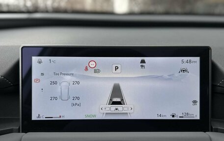 Toyota RAV4, 2025 год, 5 690 000 рублей, 13 фотография