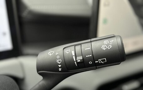 Toyota RAV4, 2025 год, 5 690 000 рублей, 17 фотография