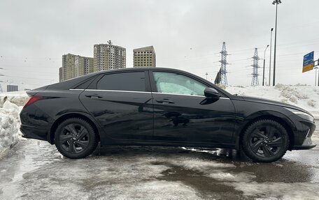 Hyundai Elantra, 2021 год, 2 050 000 рублей, 4 фотография