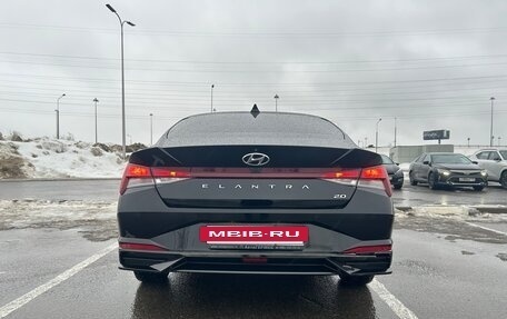Hyundai Elantra, 2021 год, 2 050 000 рублей, 5 фотография