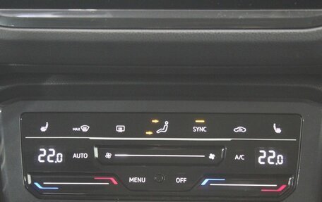 Volkswagen Tiguan II, 2021 год, 2 510 000 рублей, 18 фотография