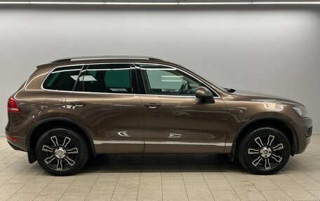 Volkswagen Touareg III, 2011 год, 1 660 000 рублей, 5 фотография