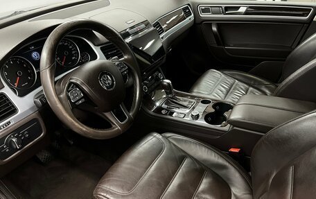 Volkswagen Touareg III, 2011 год, 1 660 000 рублей, 7 фотография