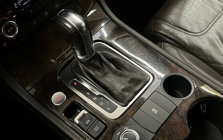 Volkswagen Touareg III, 2011 год, 1 660 000 рублей, 17 фотография