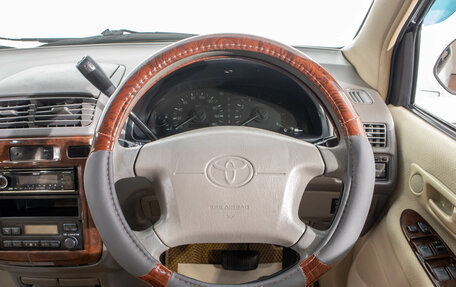 Toyota Ipsum II, 1999 год, 639 000 рублей, 13 фотография