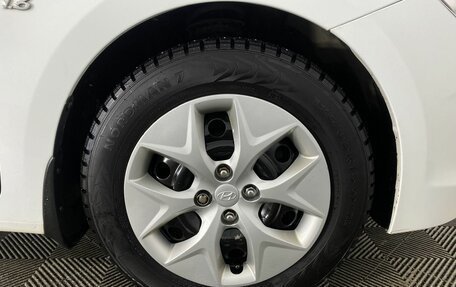 Hyundai Solaris II рестайлинг, 2015 год, 899 000 рублей, 19 фотография