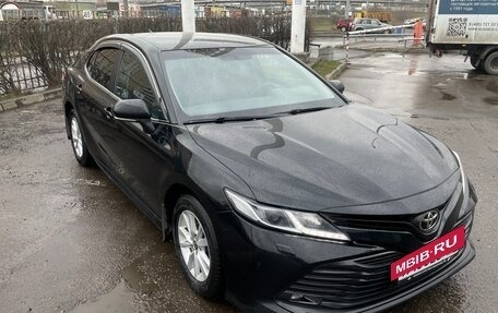 Toyota Camry, 2021 год, 2 450 000 рублей, 2 фотография