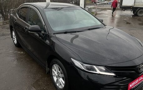 Toyota Camry, 2021 год, 2 450 000 рублей, 9 фотография