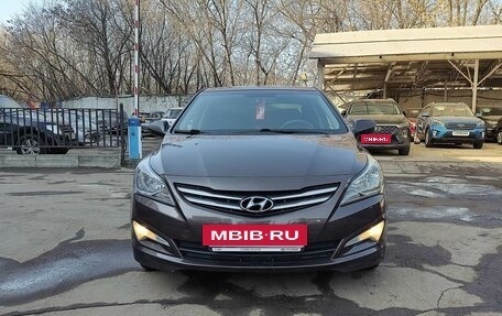 Hyundai Solaris II рестайлинг, 2015 год, 1 010 000 рублей, 4 фотография