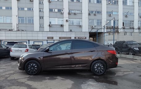 Hyundai Solaris II рестайлинг, 2015 год, 1 010 000 рублей, 2 фотография
