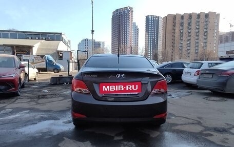 Hyundai Solaris II рестайлинг, 2015 год, 1 010 000 рублей, 18 фотография