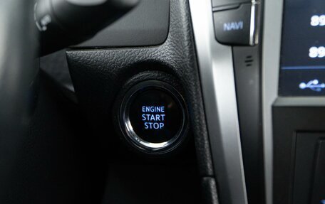 Toyota Camry, 2017 год, 1 900 000 рублей, 20 фотография