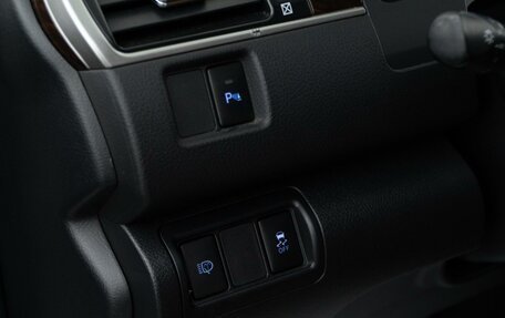 Toyota Camry, 2017 год, 1 900 000 рублей, 19 фотография