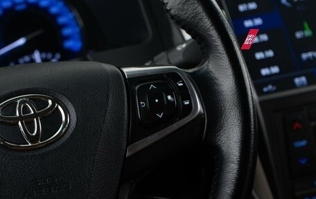 Toyota Camry, 2017 год, 1 900 000 рублей, 13 фотография