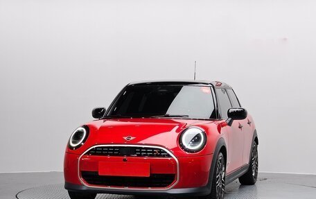 MINI Hatch, 2024 год, 5 890 000 рублей, 2 фотография