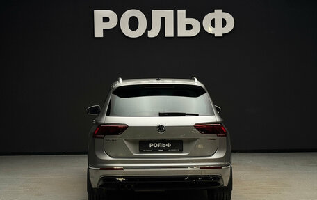 Volkswagen Tiguan II, 2018 год, 3 200 000 рублей, 4 фотография