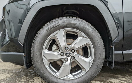 Toyota RAV4, 2021 год, 3 700 000 рублей, 18 фотография