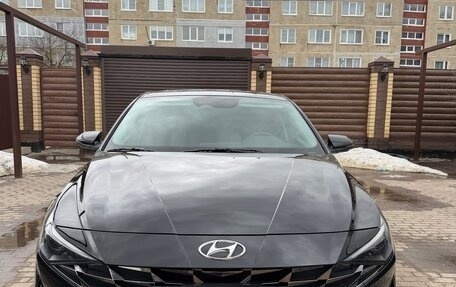 Hyundai Elantra, 2022 год, 2 200 000 рублей, 1 фотография