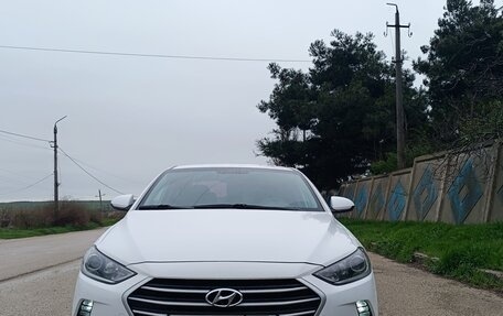 Hyundai Elantra VI рестайлинг, 2017 год, 1 520 000 рублей, 2 фотография