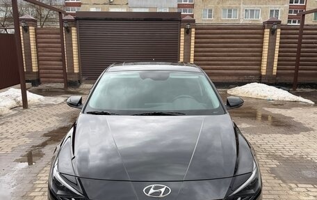 Hyundai Elantra, 2022 год, 2 200 000 рублей, 3 фотография