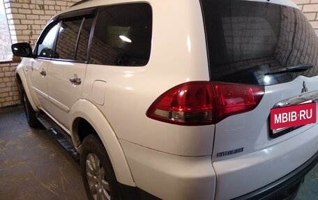 Mitsubishi Pajero Sport II рестайлинг, 2014 год, 1 690 000 рублей, 6 фотография