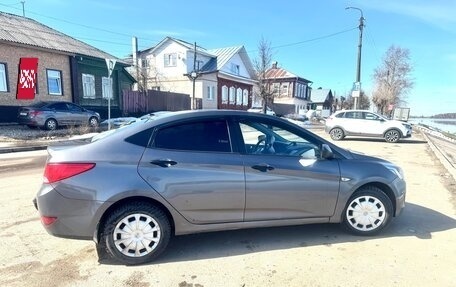 Hyundai Solaris II рестайлинг, 2015 год, 850 000 рублей, 5 фотография