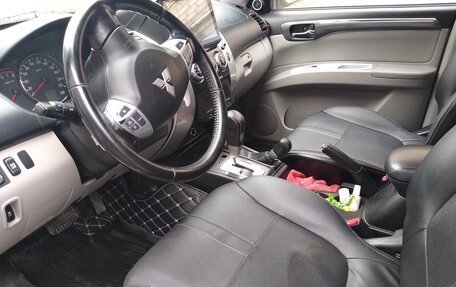 Mitsubishi Pajero Sport II рестайлинг, 2014 год, 1 690 000 рублей, 9 фотография