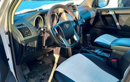 Toyota Land Cruiser Prado 150 рестайлинг 2, 2010 год, 2 350 000 рублей, 12 фотография