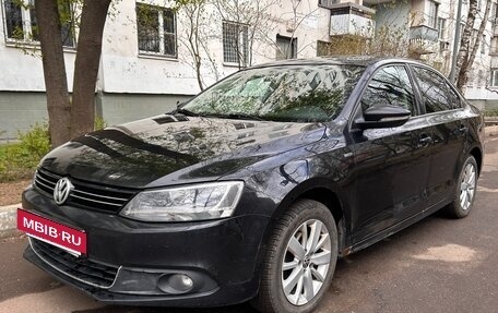 Volkswagen Jetta VI, 2013 год, 1 250 000 рублей, 3 фотография