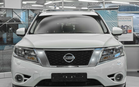 Nissan Pathfinder, 2016 год, 1 849 000 рублей, 2 фотография