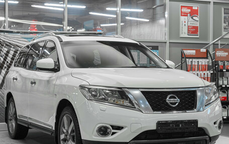 Nissan Pathfinder, 2016 год, 1 849 000 рублей, 3 фотография